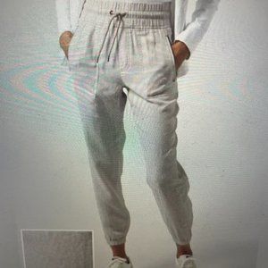 Athleta Cabo Linen Jogger pants Cheetah print